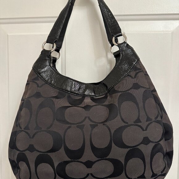COACH | Large SOHO Signature Bag - Picture 7 of 10